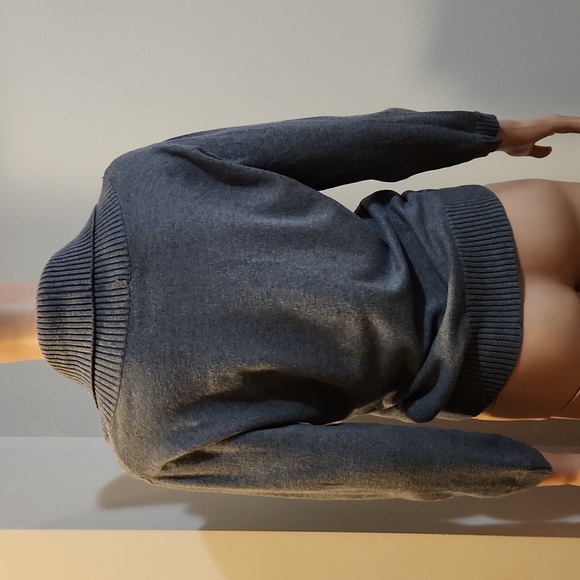 Grey V-neck Sweater - Picture 11 of 11